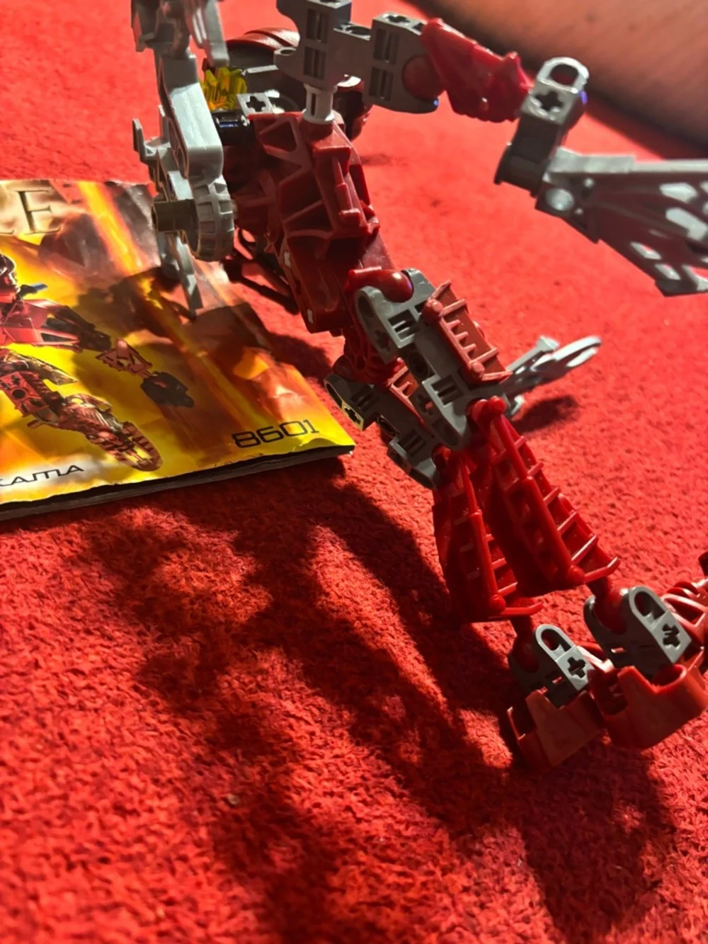 Lego Bionicle TOA VAKAMA 8601 Matron red robot . Pre-owned .